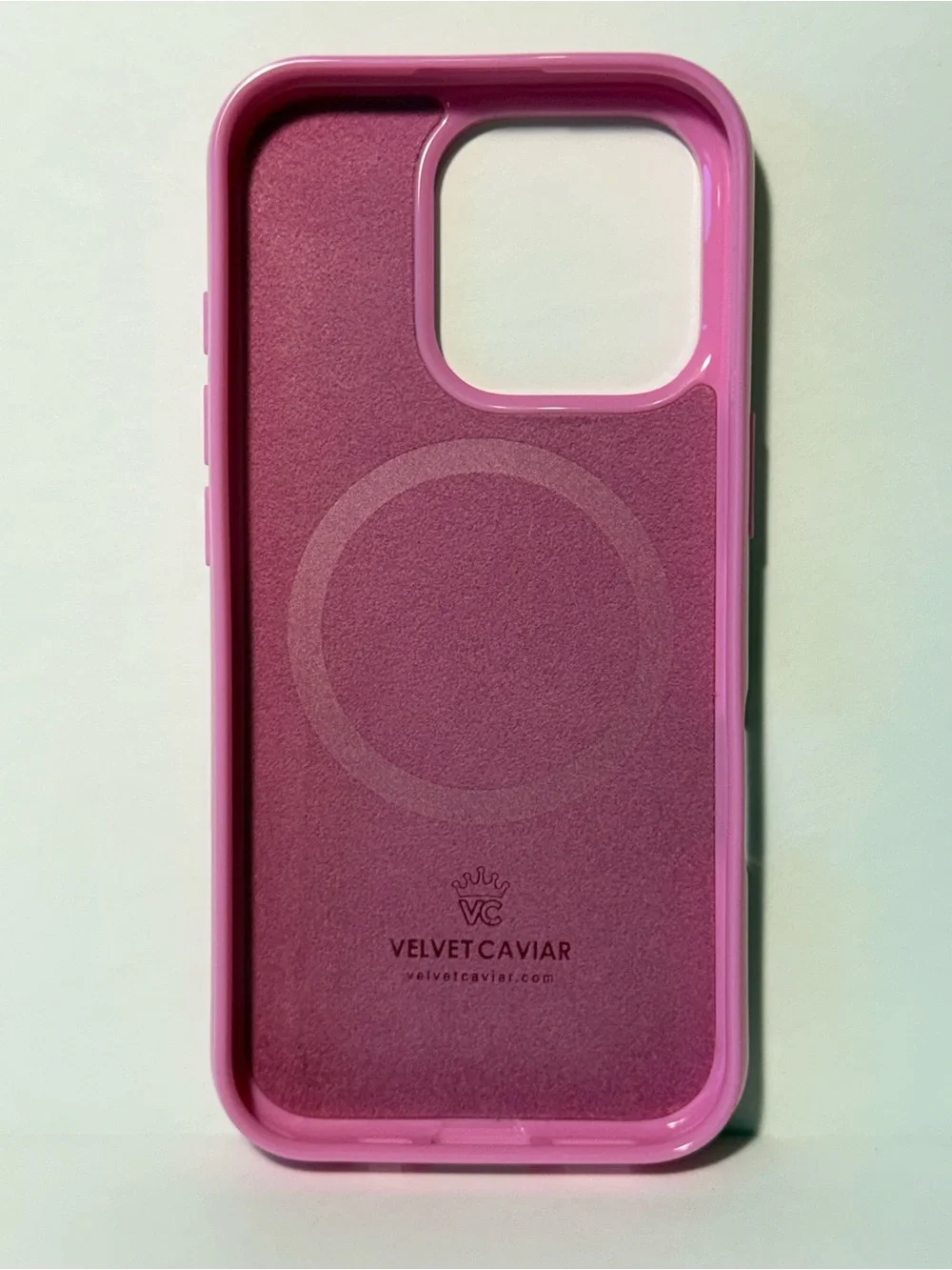 Velvet Caviar iPhone 16 Pro Case - Even Hotter Pink Leopard MagSafe